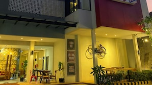 A hotel with a prominent sign reading "HOTEL PANTES". - Hotel Pantes Candi Semarang (Semarang)