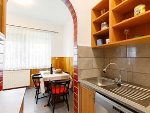 Fridge, microwave, cookware/dishes/utensils