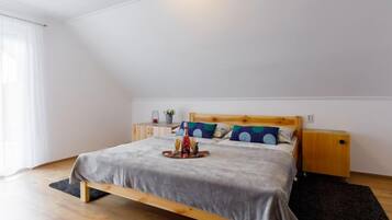 5 Schlafzimmer, Internetzugang