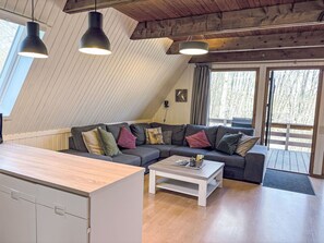 TV - Waldrauschen by Interhome (Bad Arolsen)