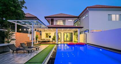 Exquisite Pool Villa A