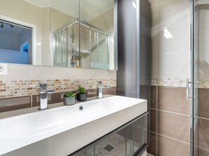 Hair dryer, towels
