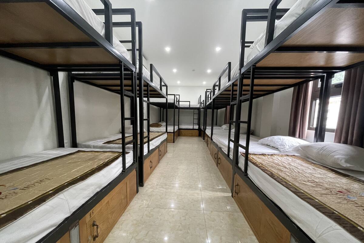 Egyptian cotton sheets, premium bedding, down duvets, memory-foam beds