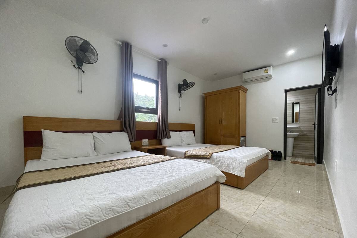Egyptian cotton sheets, premium bedding, down duvets, memory-foam beds