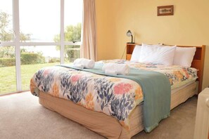 3 habitaciones, tabla de planchar con plancha, cuna de viaje y wifi 