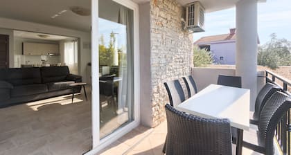 Villa Andi Terrace, Wi-fi, dishwasher, washing machine, parking, 3 min beach