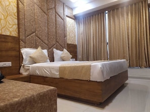 Desk, free WiFi, bed sheets, wheelchair access