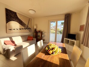 TV - Rooftop Versilia, Casa Glicine near the sea (Pietrasanta)