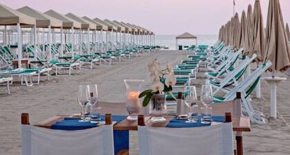 Casa Iris, wonderful terrace close to the seaside