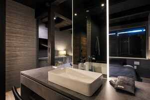 Villa, Non Smoking, Private Pool | 5 bedrooms, free WiFi, bed sheets