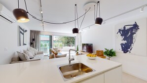 Luxury Apartment, 1 Bedroom, Pool View | Private kitchen | Coffee/tea maker, fridge, microwave, oven - Villa Zoe (Komiza)