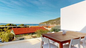 Premium Apartment, 2 Bedrooms, Garden View | Terrace/patio