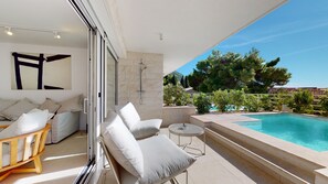 Luksus-lejlighed - 1 soveværelse - udsigt til pool | Terrasse/gårdhave