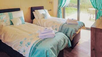 2 bedrooms