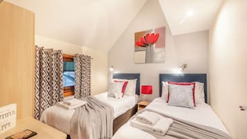 2 bedrooms