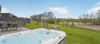 2 bedroom accommodation in Lewes