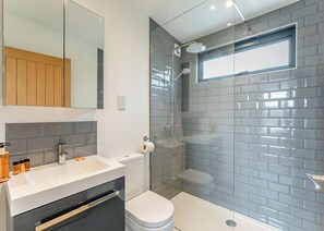 Bathroom - 2 bedroom accommodation in Lewes (Lewes)