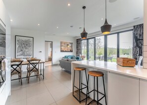 Living area - 2 bedroom accommodation in Lewes (Lewes)