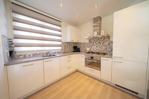 Fridge, microwave, dishwasher