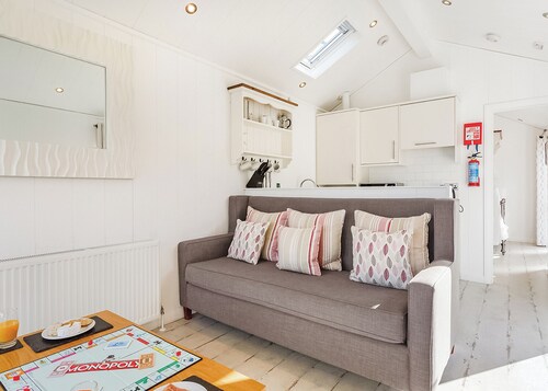 Boutique style beach hut ideal for romantic getaways for all occasions.