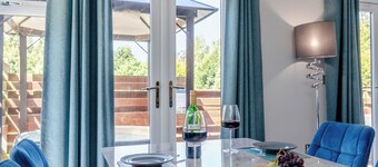 Chatsworth Superior Pet Friendly