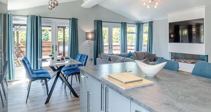 Chatsworth Superior Pet Friendly