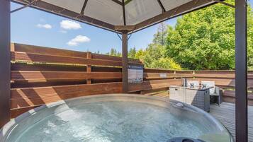 Idromassaggio all'aperto