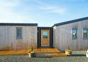 Exterior - 1 bedroom accommodation in Castle Pren, Llandrindod Wells (Castle Pren, Llandrindod Wells)