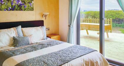 2 bedroom accommodation in Castle Pren, Llandrindod Wells