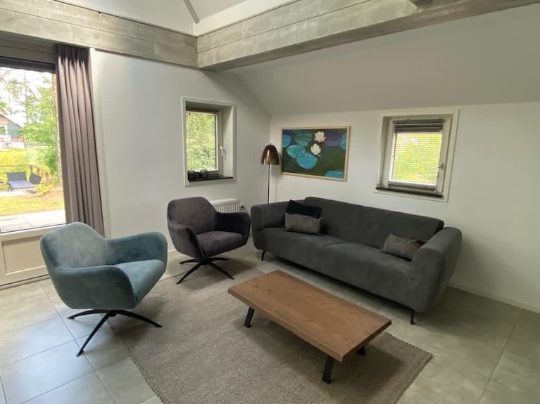 Bungalow With 4 Bedrooms And A Terrace - Arnhem