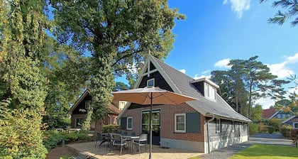 Bungalow with 4 bedrooms and a terrace