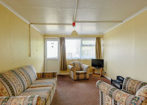 Tennyson Ground Floor Apartment