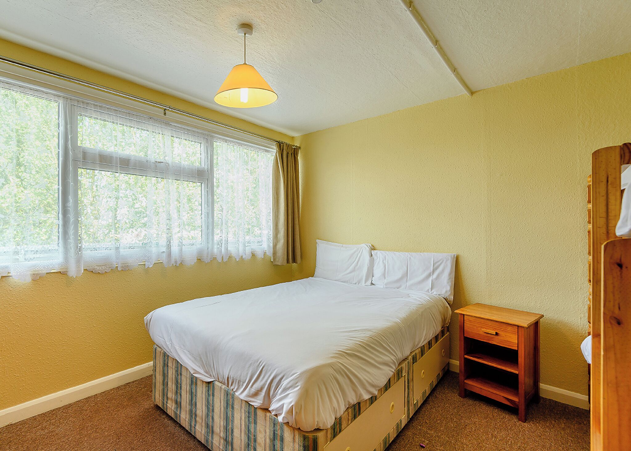 2 bedrooms