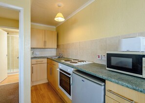 Fridge, oven, stovetop, toaster