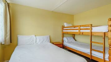 2 bedrooms