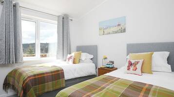 2 bedrooms