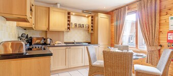 Sturt Watersedge Lodge