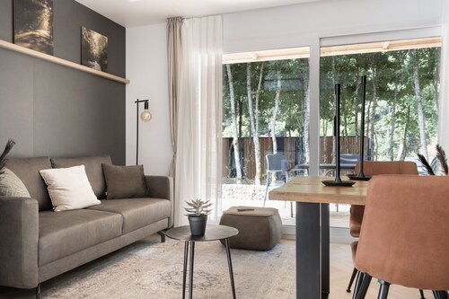 Chalet mit 2 Schlafzimmern und Terrasse