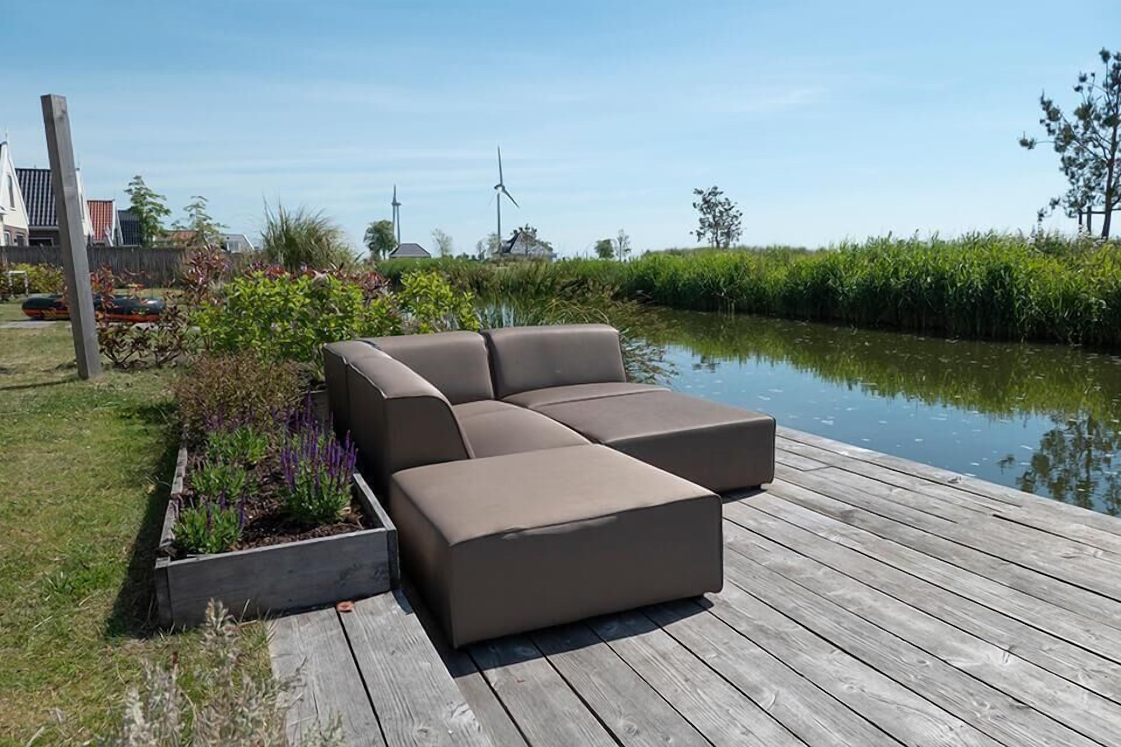 المنطقة المحيطة بالمنشأة