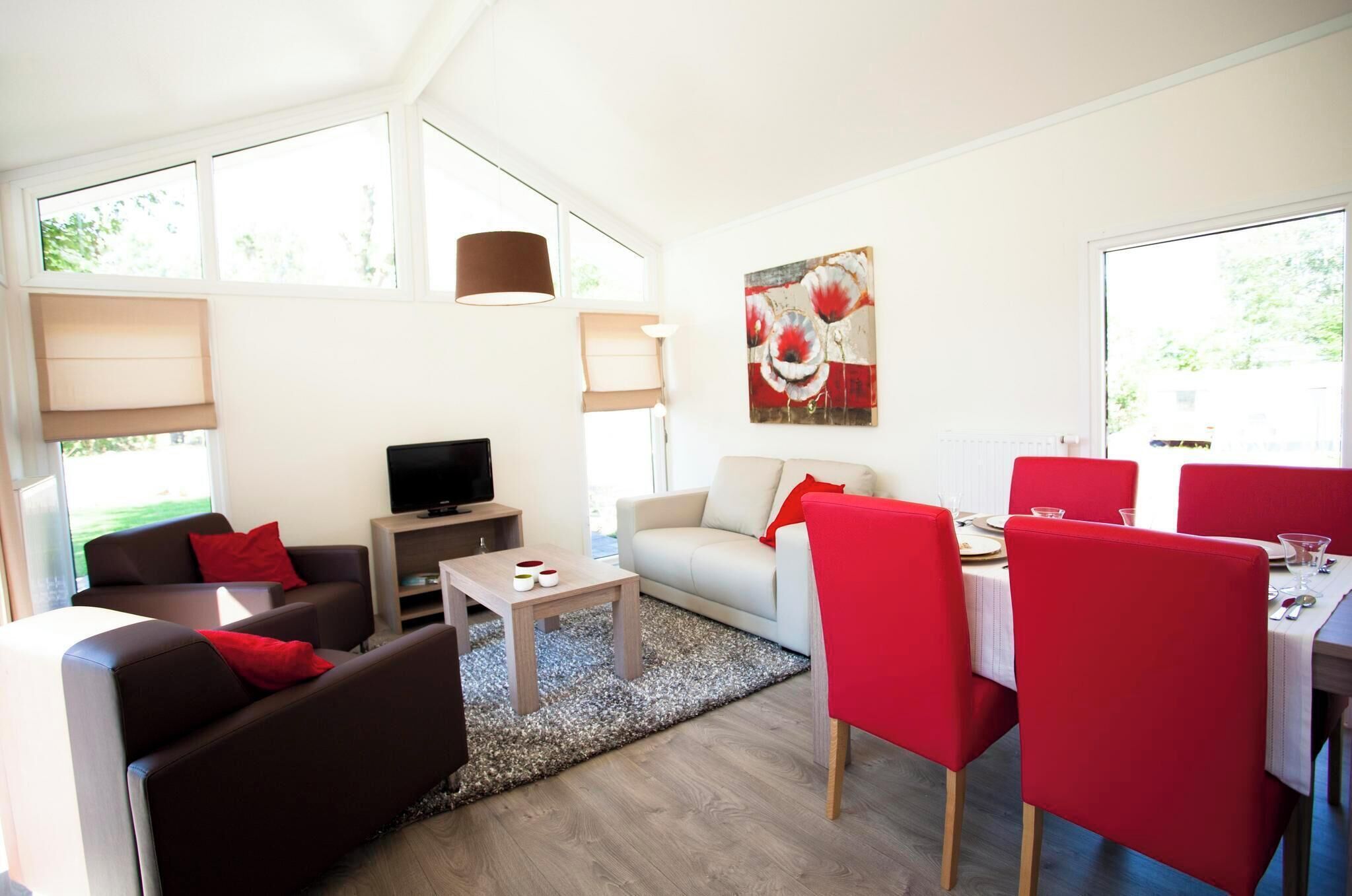 Chalet Mit 2 Schlafzimmern Und Einer Terrasse - Groede