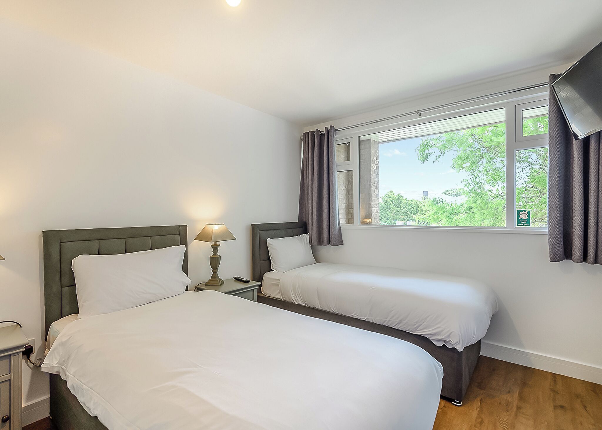 2 bedrooms