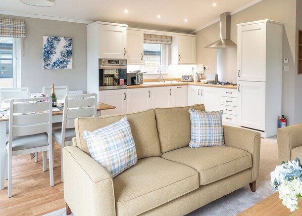 TV - Brand new for 2023. Luxury lodge with a stylish finish. (Downham Market)
