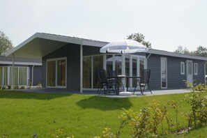 Outdoor dining - Veranda 6 (Breskens)