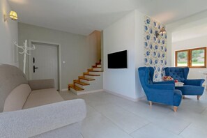 Chalet Deluxe | 2 dormitorios, decoración individual, mobiliario individual