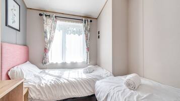 4 bedrooms, WiFi (free)