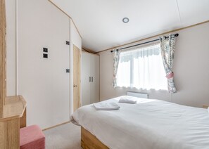 4 bedrooms, free WiFi - 4 bedroom accommodation in Skegness (Skegness)