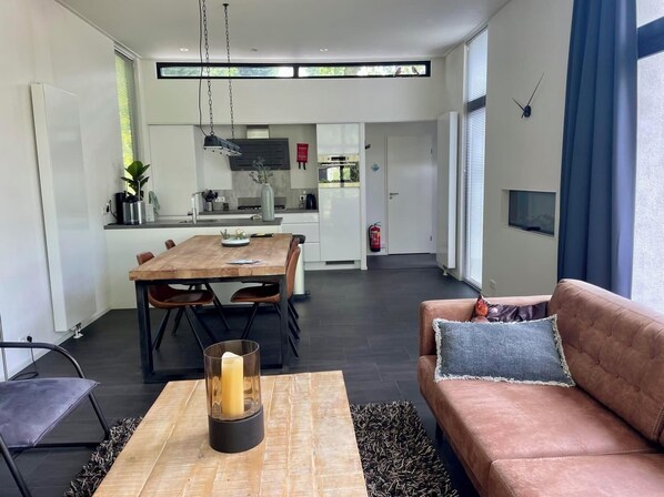 Living area - Chalet with 2 bedrooms and a terrace (Arnhem)