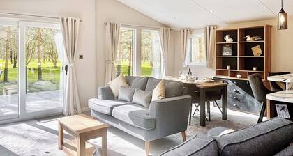 Fallow Pet Friendly Lodge