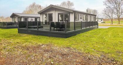 Fallow Pet Friendly Lodge