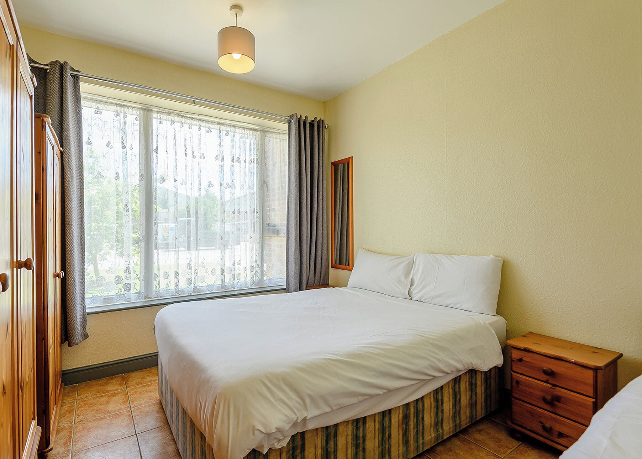 2 bedrooms